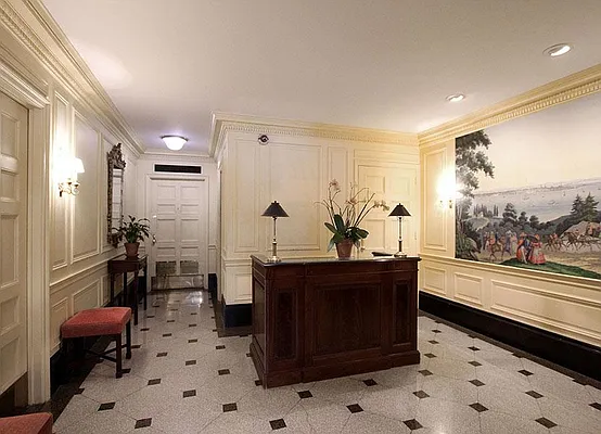 Sold by Warburg | media 11