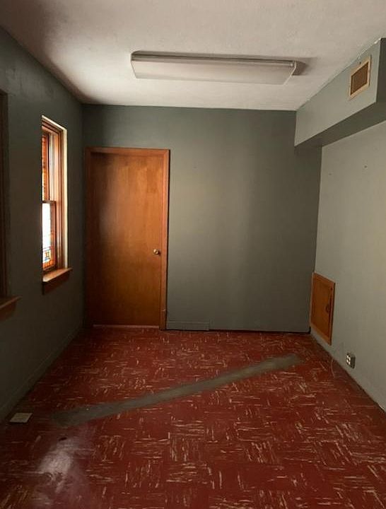 1st image of 801 N Sycamore St