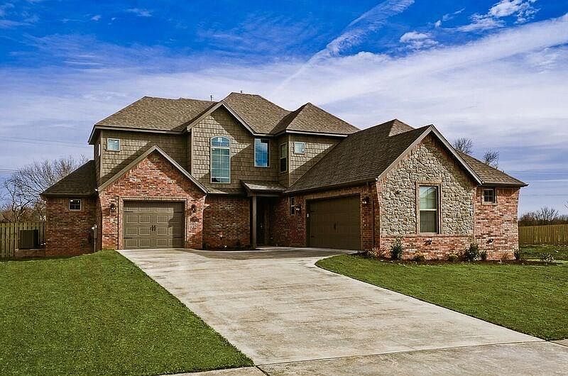 1st image of 1101 Quail Hollow Dr