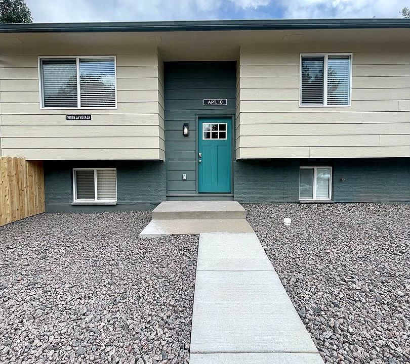 1st image of 1011 De La Vista Ln #10