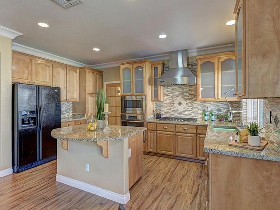2nd image of 3349 Corvina Dr