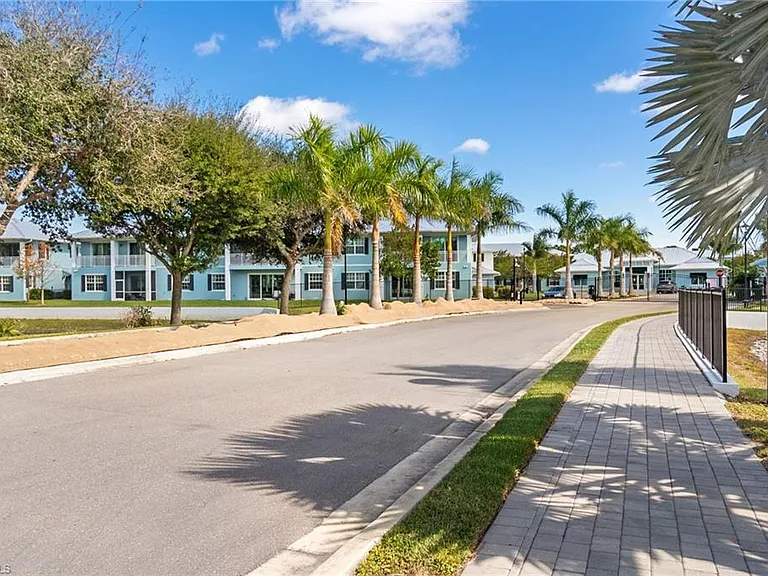 26430 Coco Cay Cir #101 — Photo 24