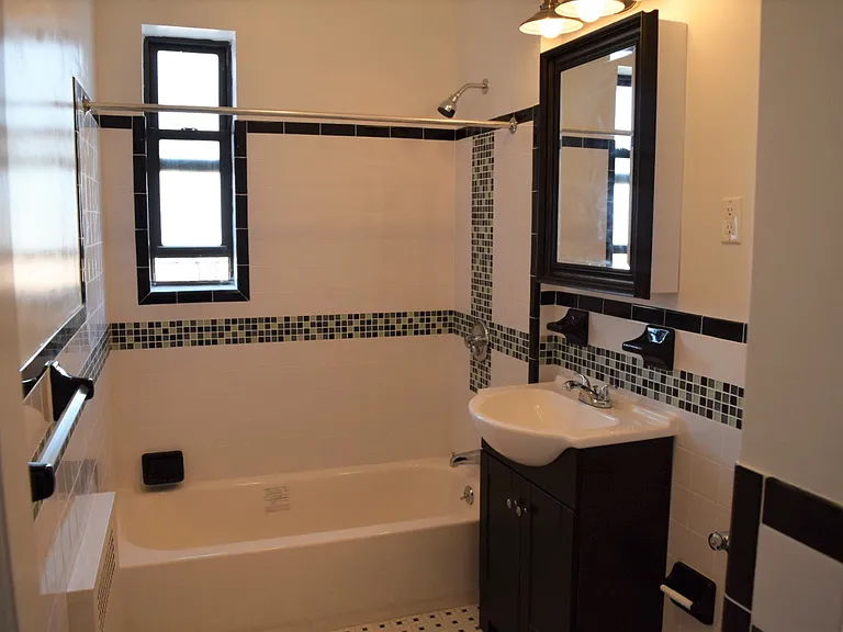 201 Crown St #2C — Photo 5