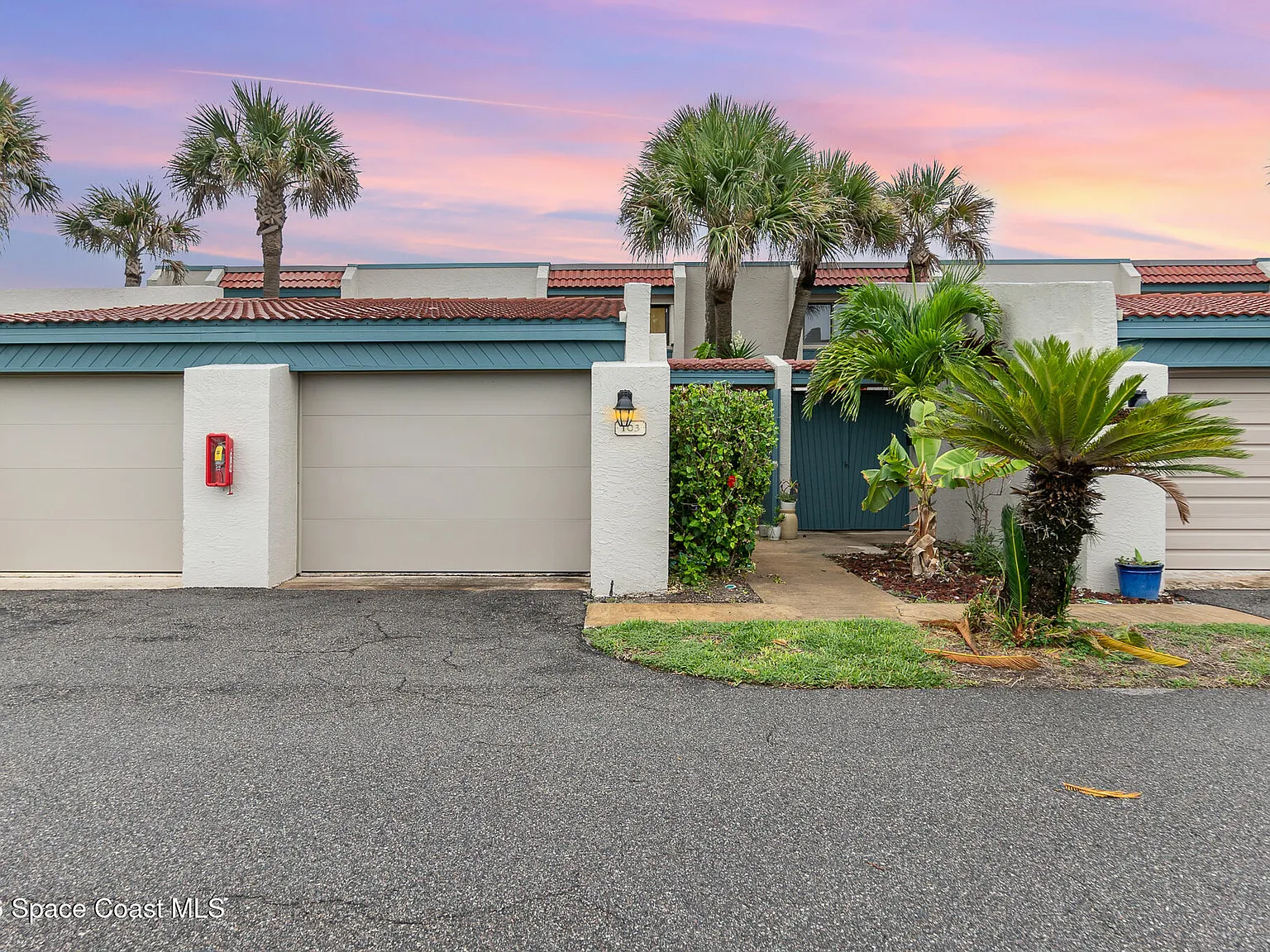 2 bed, 2.5 bath, 1689 sqft, $3,900 — Photo 3