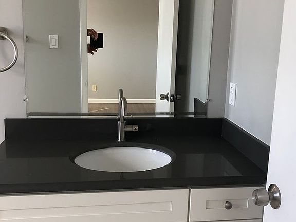 5th image of 400 Bermuda Dr APT 12