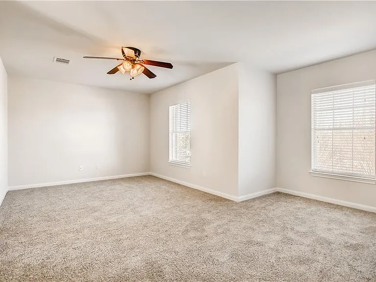 220 Stone Crest Blvd — Photo 14