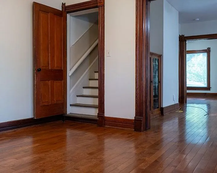 409 W Wooster St — Photo 18