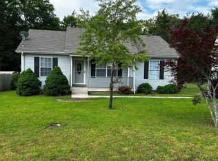 413 Jonesboro Ct, La Vergne, TN 37086