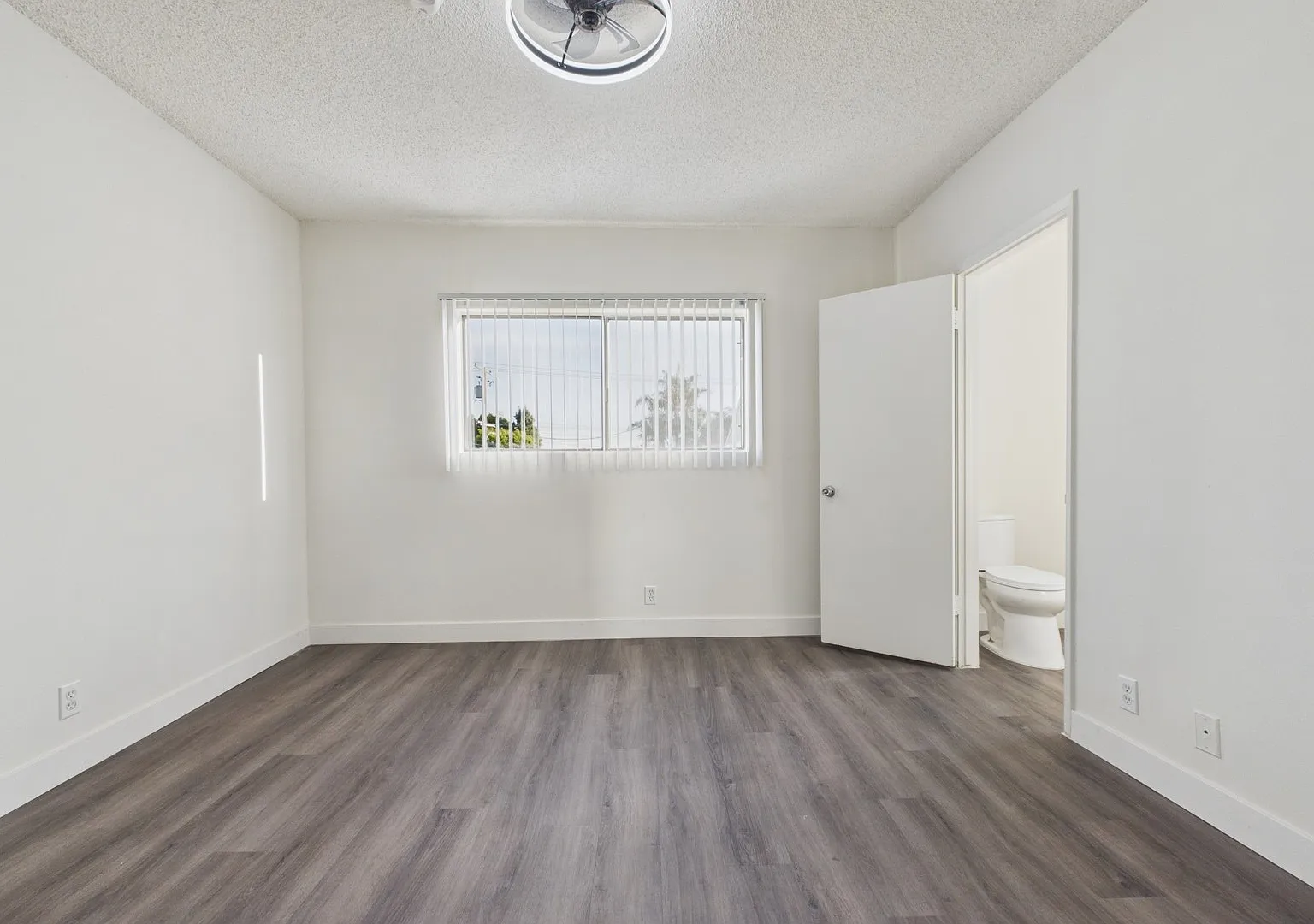 Cedar Court Apartments — Photo 1