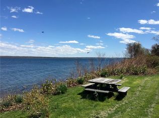 11 Bay View Dr N, Jamestown, RI 02835
