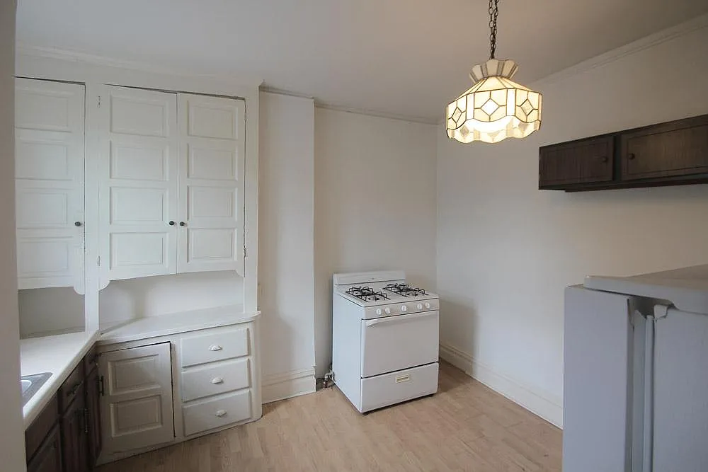 1 bed, 960 sqft, $1,400 — Photo 4