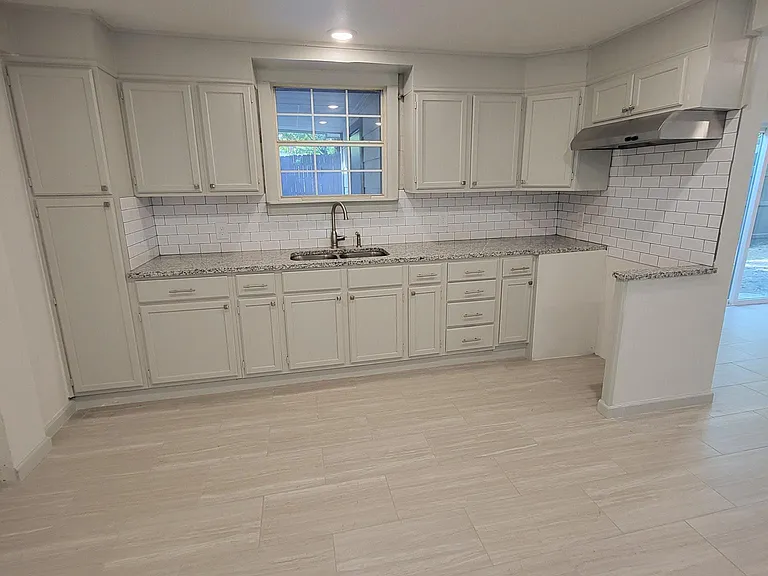 2417 Castroville Rd #1104 — Photo 3