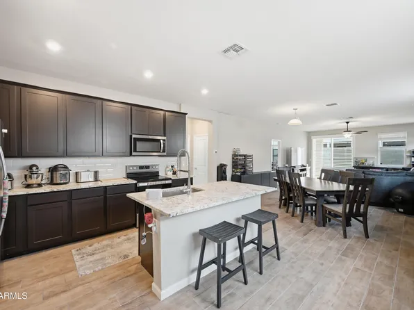 17434 W DALEY Lane, Surprise, AZ 85387