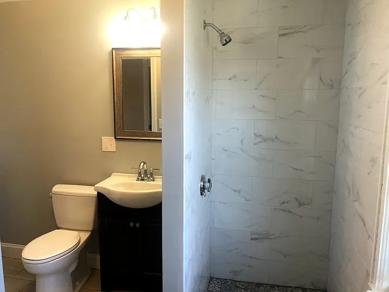 82 Empire St — Photo 11