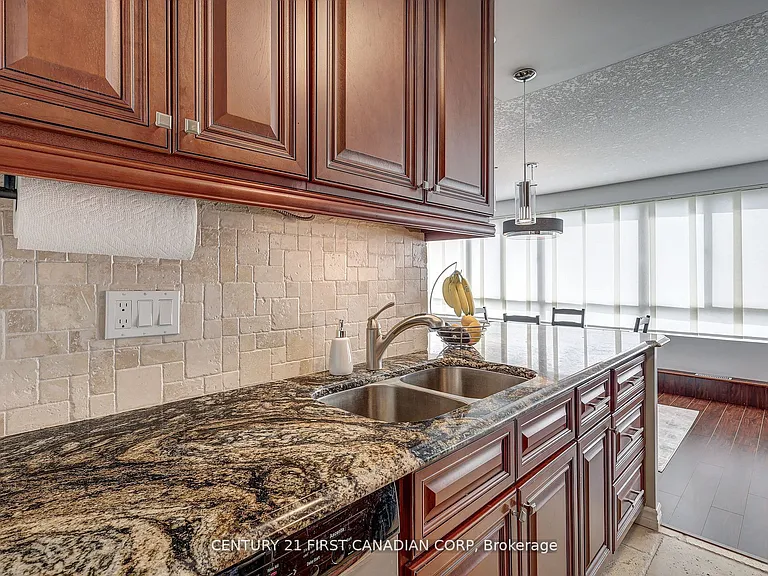 570 Proudfoot Ln #405 — Photo 17