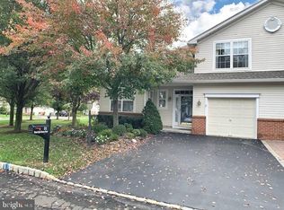 31 Black Eyed Susan Rd, Langhorne, PA 19047