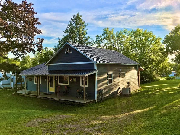 123 N Hendren Ave, Greenwood, WI 54437