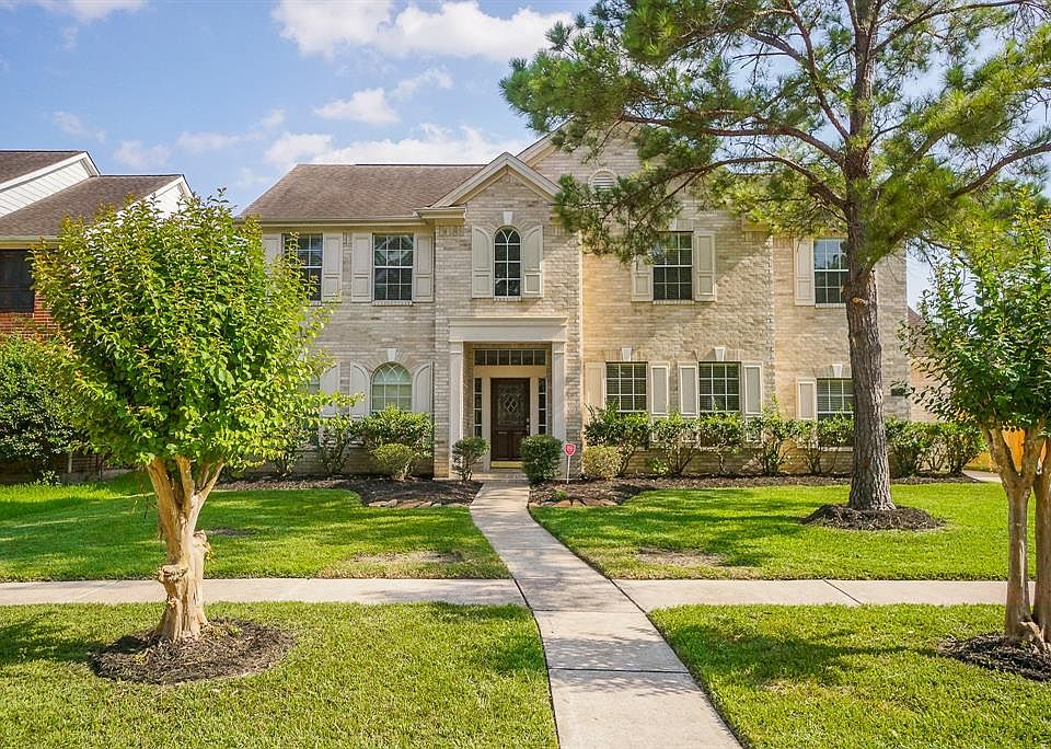 1st image of 20707 Shadow Mill Ct