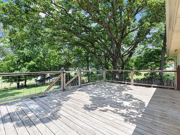 3rd image of 143 Beech Hill Dr