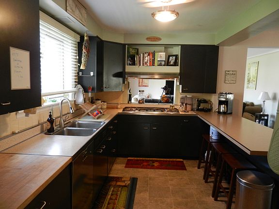 2nd image of 9920 Schiller Blvd