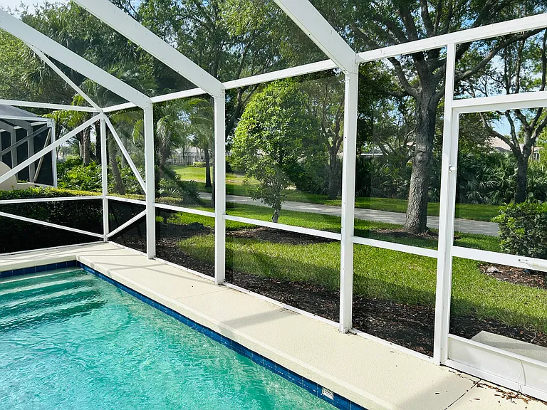 15401 Orlanda Dr — Photo 28