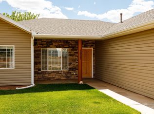 4860 E Boulder Bluff Blvd, Kanab, UT 84741