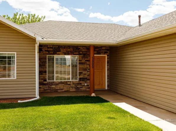 4860 E Boulder Bluff Blvd, Kanab, UT 84741