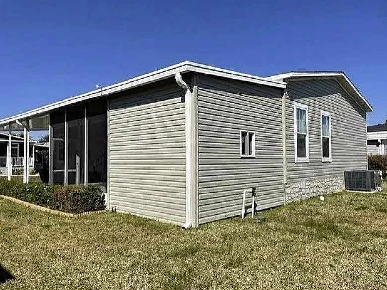 3 bed, 1407 sqft, $1,750 — Photo 2
