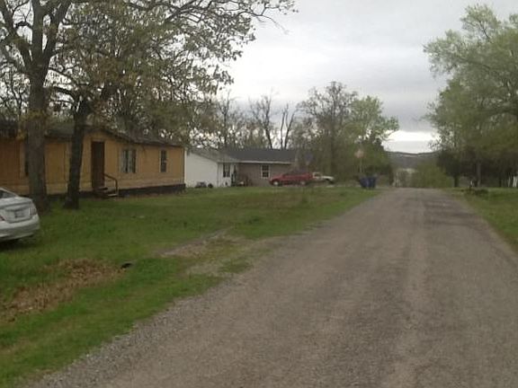 5th image of 185 Cedar Tree Dr