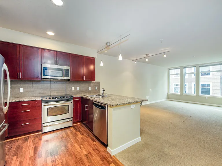 180 Harbor Square Loop NE #B218 — Photo 10