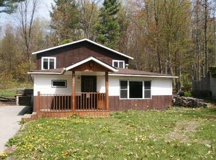 7484 Pine Ridge Dr NE, Belding, MI 48809