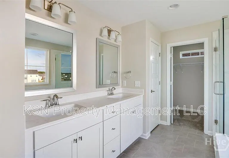 196 Brickhill Cir — Photo 18