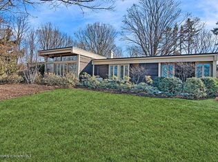 110 Overlook Rd, Waverly Township, PA 18411