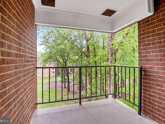 4th image of 3320 Woodburn Village Dr APT 32