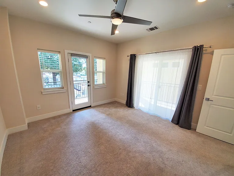 53 Rio Viale Ct — Photo 41