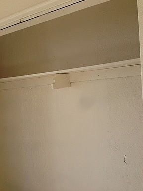 4th image of 121 E Byrne St