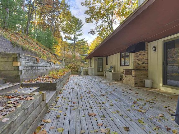 5th image of 4364 Maplewood Ln