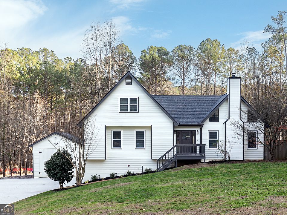 1st image of 305 Mariner Cir