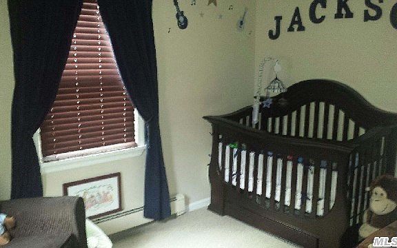 5th image of 381 McConnell Ave