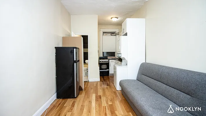 Rented by Nooklyn NYC LLC | media 17
