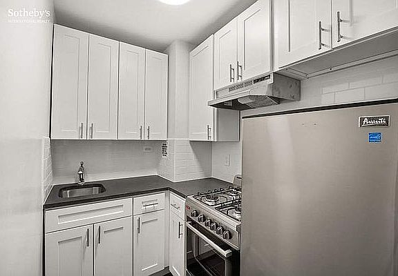 3rd image of 345 E 54th St APT 2A