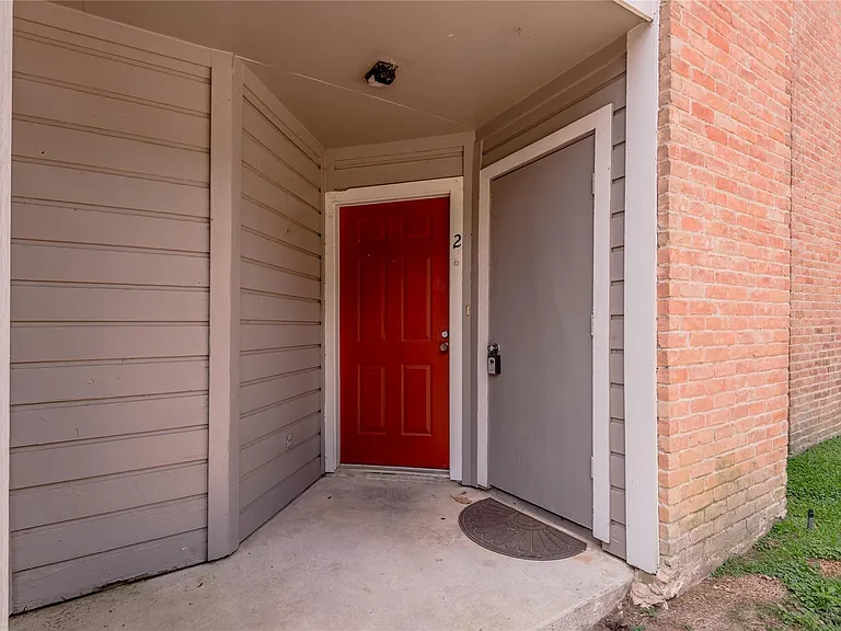 2401 Sycamore Ave #C2 — Photo 5