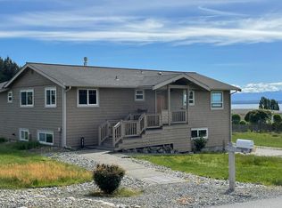 2782 Homestead Ave, Clinton, WA 98236