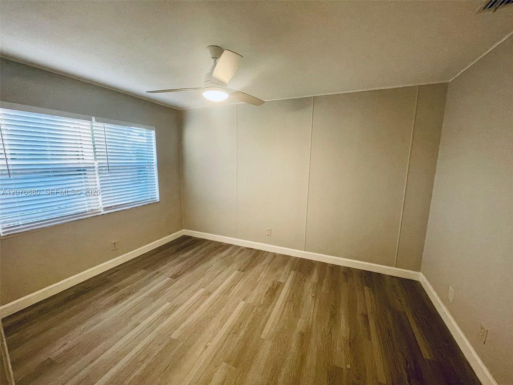 1077 SE 22nd Ave #N8, photo 7