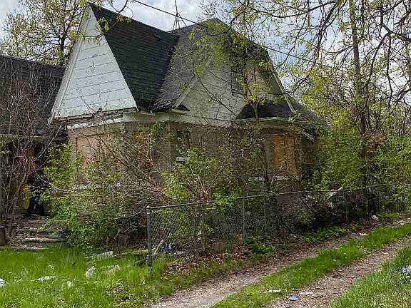 14089 Roselawn