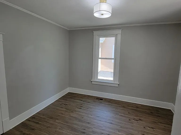 1111 NE Michigan Ave — Photo 6
