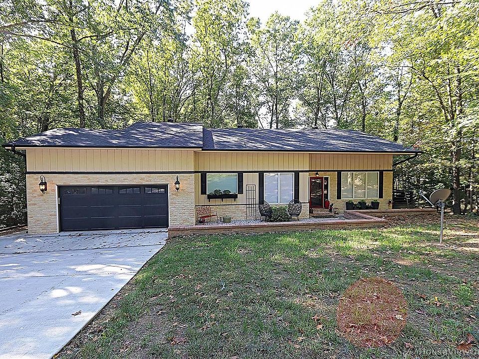 1st image of 3219 Lakewood Dr