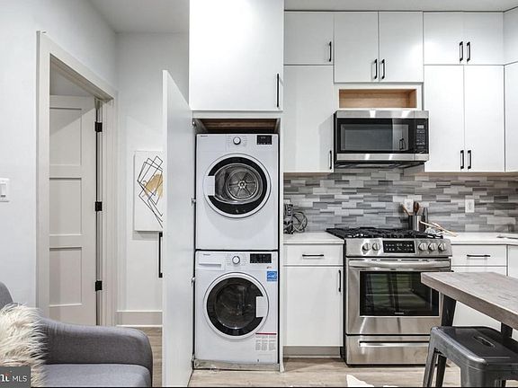 5th image of 256 15th St SE #3