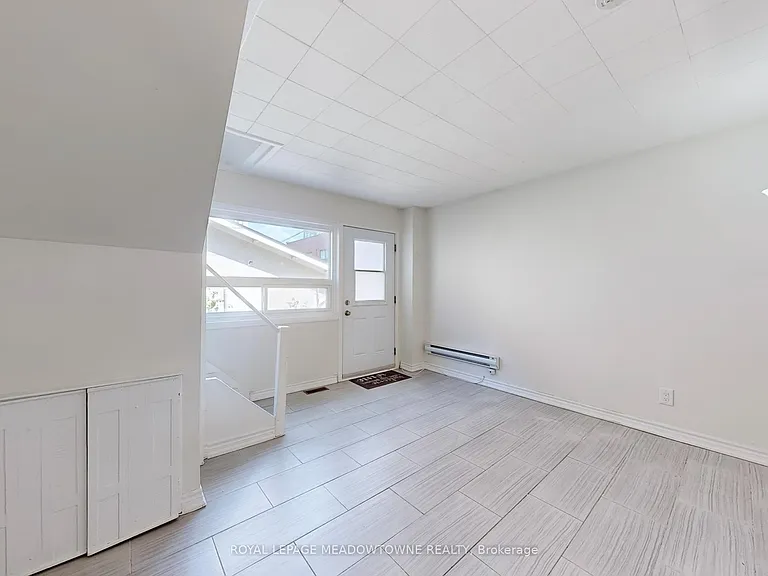 12 Wesleyan St #1 — Photo 5