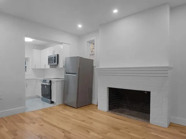 679 East 221st Street image 9 of 30